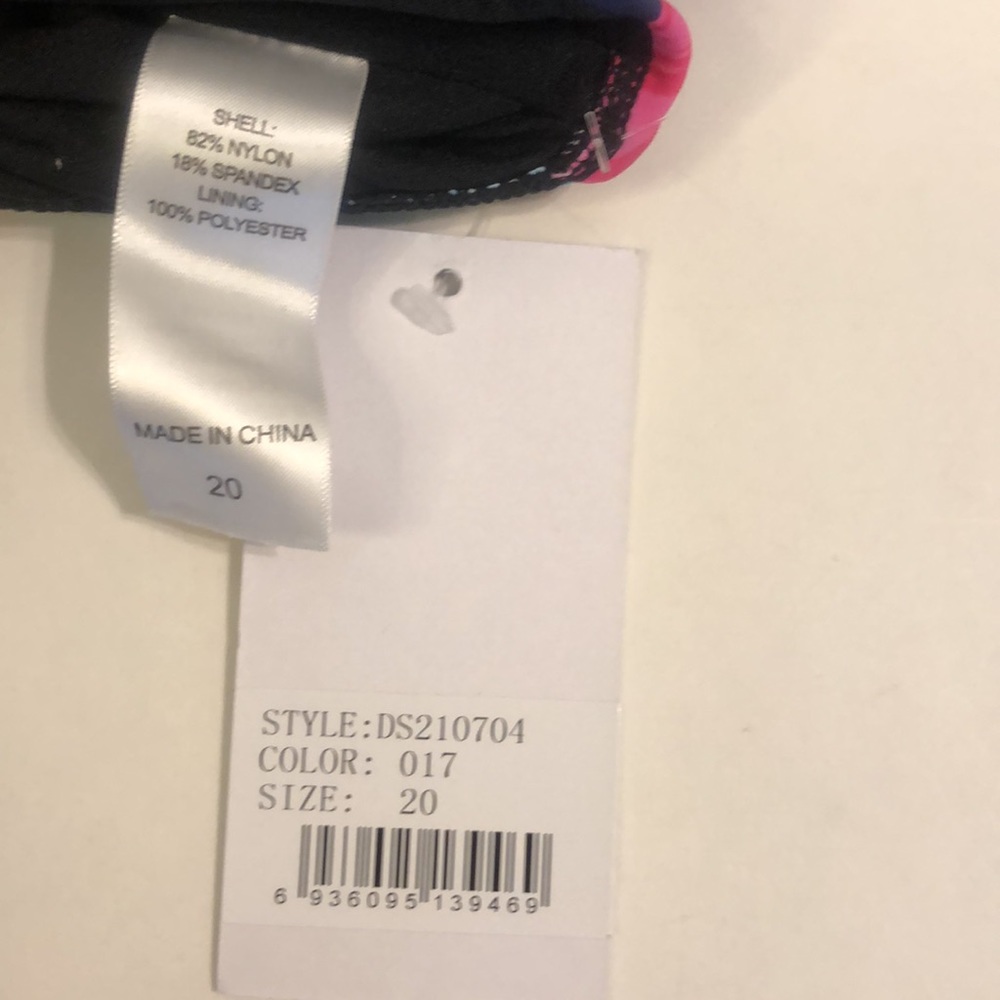FULLFITALL Women’s Flower Printed (Without Shorts) Size 20 NWT - Picture 3 of 4